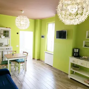 Il Vecchio Mulino , Saló Italien