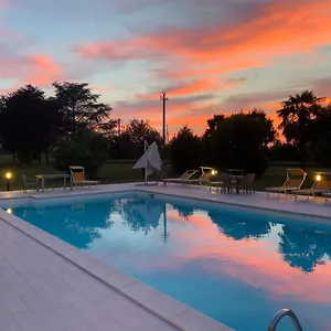 Le Hotell
